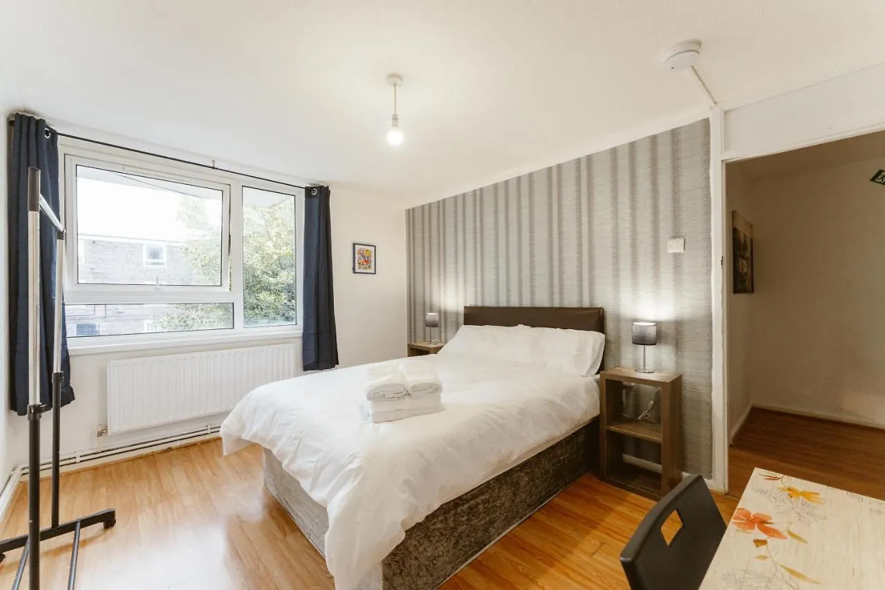게스트하우스 Langdon Park Dlr Beds To Stay 런던